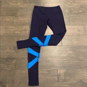Navy and blue leggings with super flattering detai